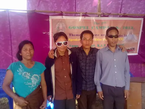 Achung kom & Ramesh, Me evanglistnu..