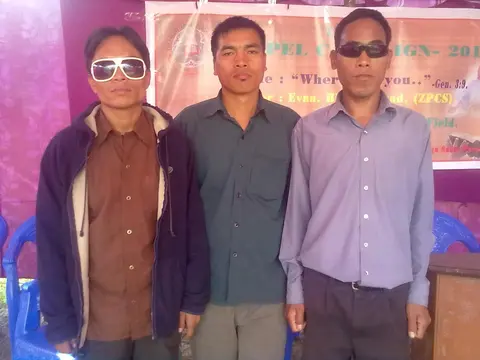 Achung, Ramesh, Khoma