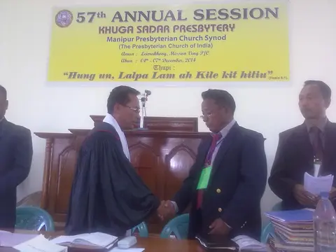 Moderator kikhutsanna