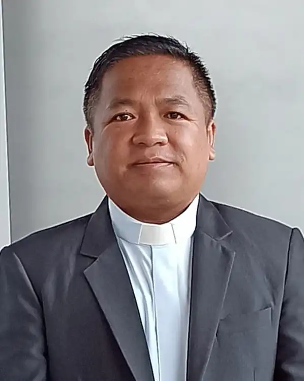 Rev. Pauneithang